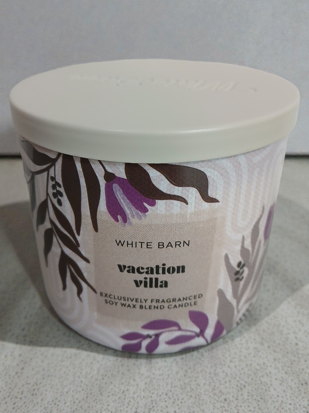 White Barn Vacation Villa Candle - Cream & Purple Accents